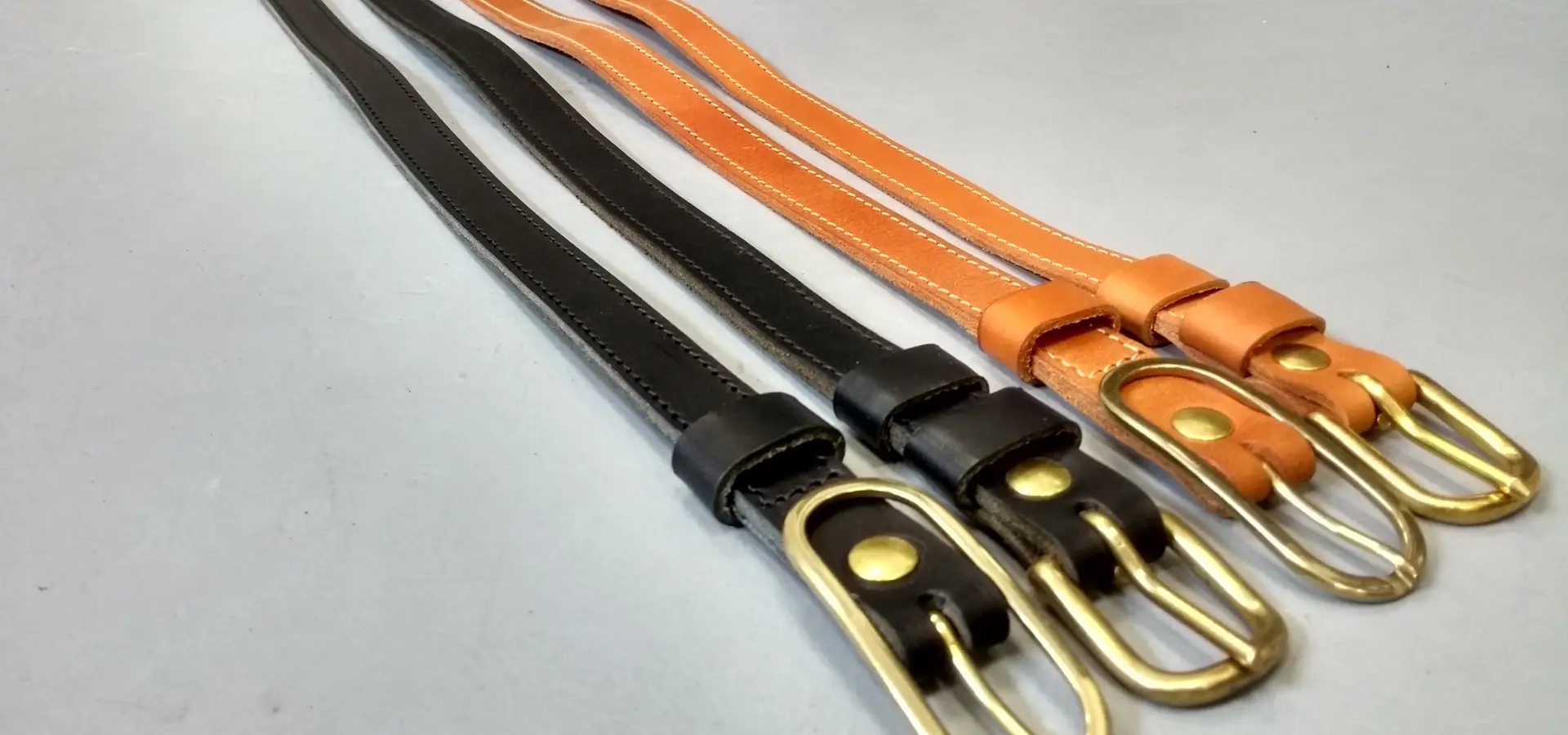 Latelier Du Phoenix Creation Cuir En France Slide 2